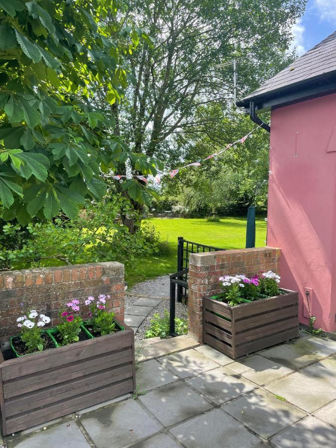 Swallow Cottage At Duffryn Mawr Cottages Hensol Eksteriør billede